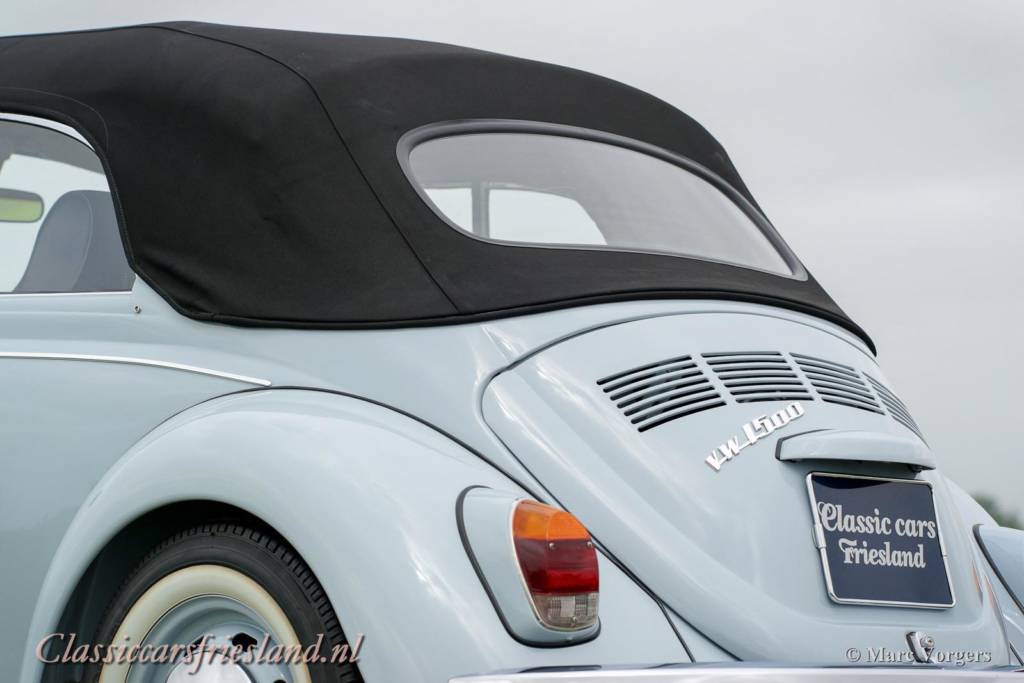 VW-beetle-kever-coccinelle-kafer-1500-cabriolet-light-blue-20