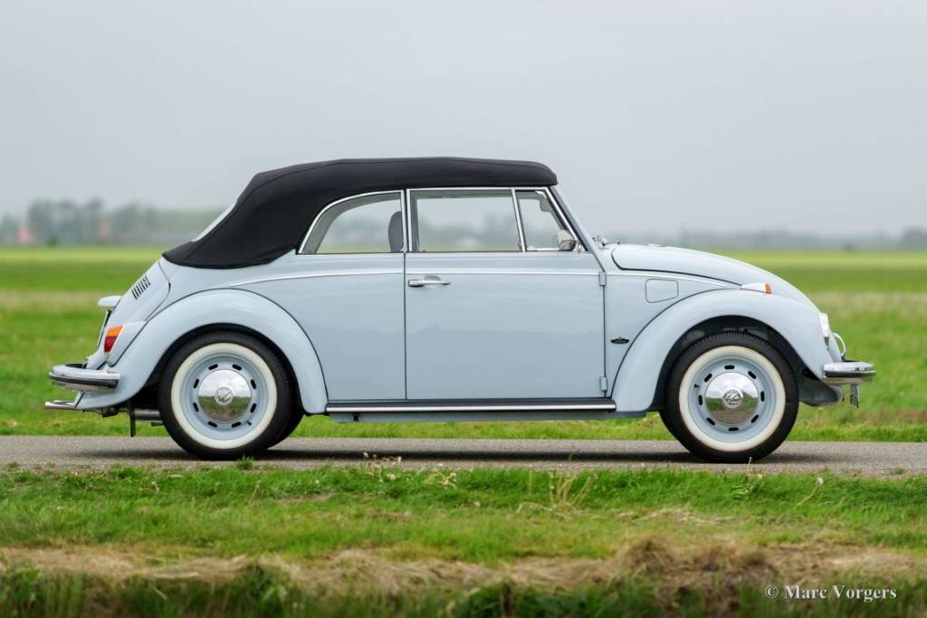 vw-Käfer-Kever-Coccinelle-Kafer-1500-Cabriolet-Hellblau-18-0bc7a6d9